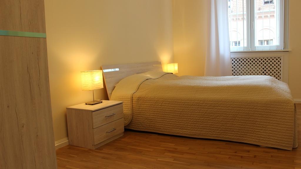 براتسيلافا Leo Apartment المظهر الخارجي الصورة